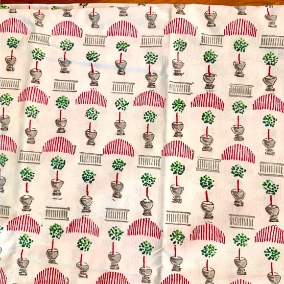 NWT Gorgeous Pomegranate Linen 60 x 120 Topiary Tablecloth - Picture 2 of 6